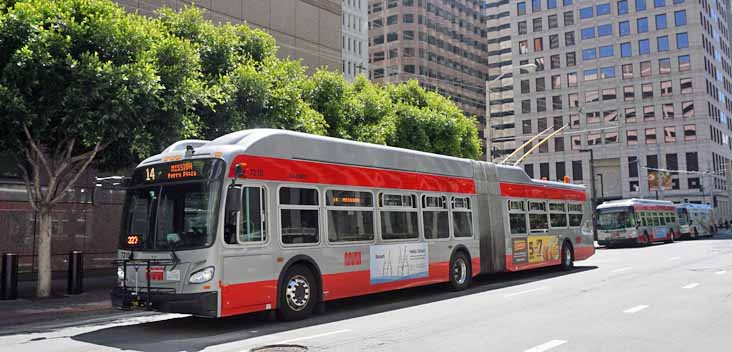 MUNI New Flyer XT60 7210